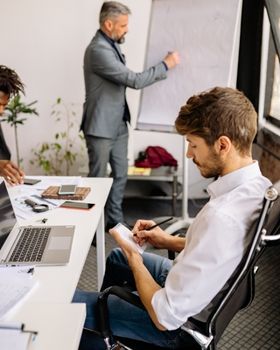 Reunião estratégica de marketing